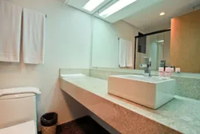 Rede Andrade Vernon - Bathroom