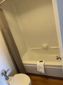 Travelodge by Wyndham Brattleboro VT - Salle de bain
