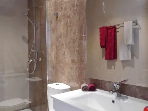 Cacilhas Guest Apartments - Bathroom
