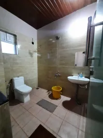 Hotel Golden Heights Gokarna - Bathroom