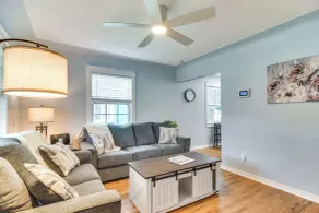 Pinellas Park Home: Swim, Golf, Grill & More! - Intérieur