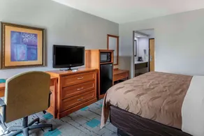 Quality Inn & Suites Chattanooga West near Lookout Mountain - Habitación