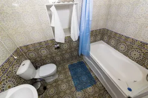 Feruzkhan Hotel - Madrassah Mohammed Rakhim Khan 1871 - Bathroom