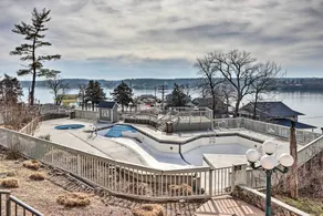 Osage Beach Vacation Rental w/ Deck & Grill - Innenbereich