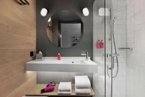 Moxy Aarhus - Badezimmer