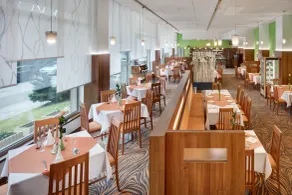Avanti Hotel - Restaurant