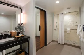 Hotel Mockingbird, Dallas, a Tribute Portfolio Hotel - Badrum