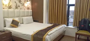 Hotel Adi Nagpur - Room