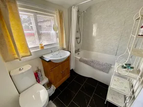 Akeld Cottage - Bathroom