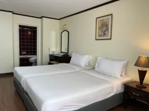 Yellow Ribbon Hills Boutique Suites - Chambre