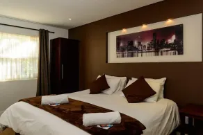 Biggy Best Boutique Hotel & Self Catering Cottages - Værelse
