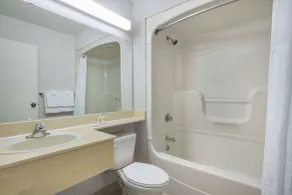 Travelodge by Wyndham Bridgewater - Salle de bain