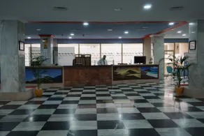 Apartamentos Pirámides - Resepsjon