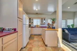 Luxe Pasadena Casita w/ Fireplace & Grill - Innvendig