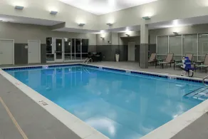 Courtyard by Marriott St. Louis West County - Piscine