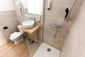 Hotel Le Coureau - Bathroom
