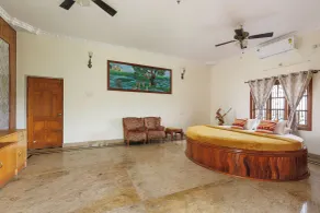 Rang Mahal StayJade Pvt Pool Garden Nelamangla - Rum