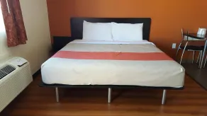 Motel 6 Maple/Main - Chambre