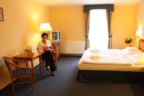 Hotel Reza - Rum