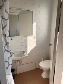 H & D Apartments - Bathroom