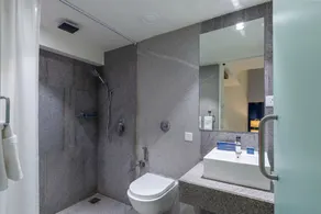 Hotel Nalanda - Bathroom
