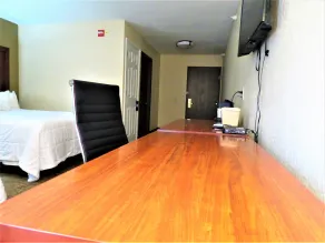 Comfort Inn & Suites Fairborn near Wright Patterson AFB - Chambre