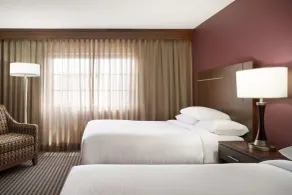 Embassy Suites Hotel Des Moines Downtown - Chambre