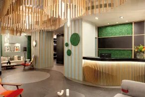 Zeus Essence Bucharest Central - Reception