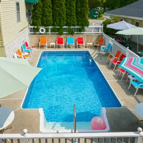 Beach Motel and Suites - Piscine