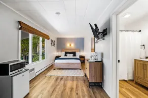 Fresh Coast Motel - Room
