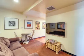 Pet-Friendly Tucson Casita: Shared Swim Spa! - Interiör