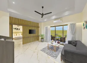Breeze By Patron Hotels - Room