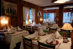 Hôtel Restaurant La Croix Jean Claude - Restaurant
