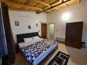 Abhi's Cottage - Camera