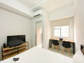 Chic And Cozy Studio Apartment At Transpark Juanda Bekasi - Værelse