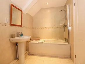 The Old Bakery Cottage - Baño