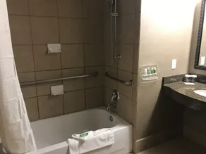 Holiday Inn & Suites Albuquerque-North I-25 by IHG - Salle de bain