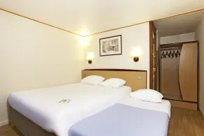 Hôtel Campanile Cholet - Chambre