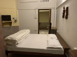 Hotel Saluja - Rum