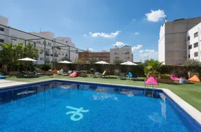 Port Feria Valencia - Pool
