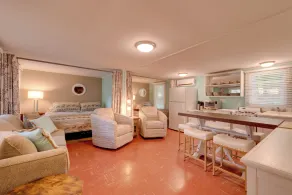 Fish & Hike: Lakeside Poconos Retreat, Unit 3 - Interiør