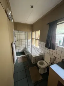 Elephant's Nest Guest House - Badezimmer