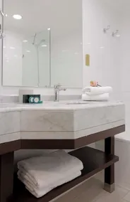 MR Hotel Providencia (ex Hotel Neruda) - Bathroom