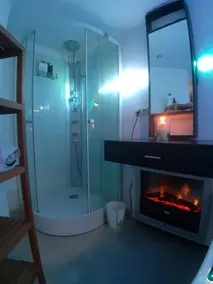 Meraviglioso appartamento accogliente e familiare con idromassaggio, giardino e barbecue | Ammette animali domestici - Bagno
