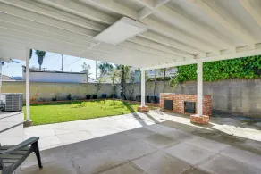 Home Between Los Angeles & Disney! Patio, Yard - Interiör
