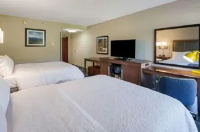 Hampton Inn Covington - Rom