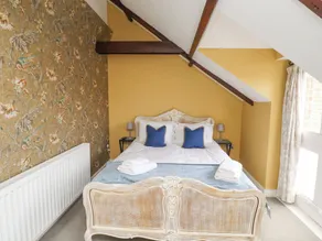 The Fullerton - Room