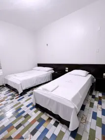 Hotel Presidente - Room