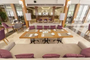 Lamec Hotel Business - Restaurant