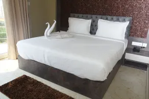 Hotel Bay Suit - Rum